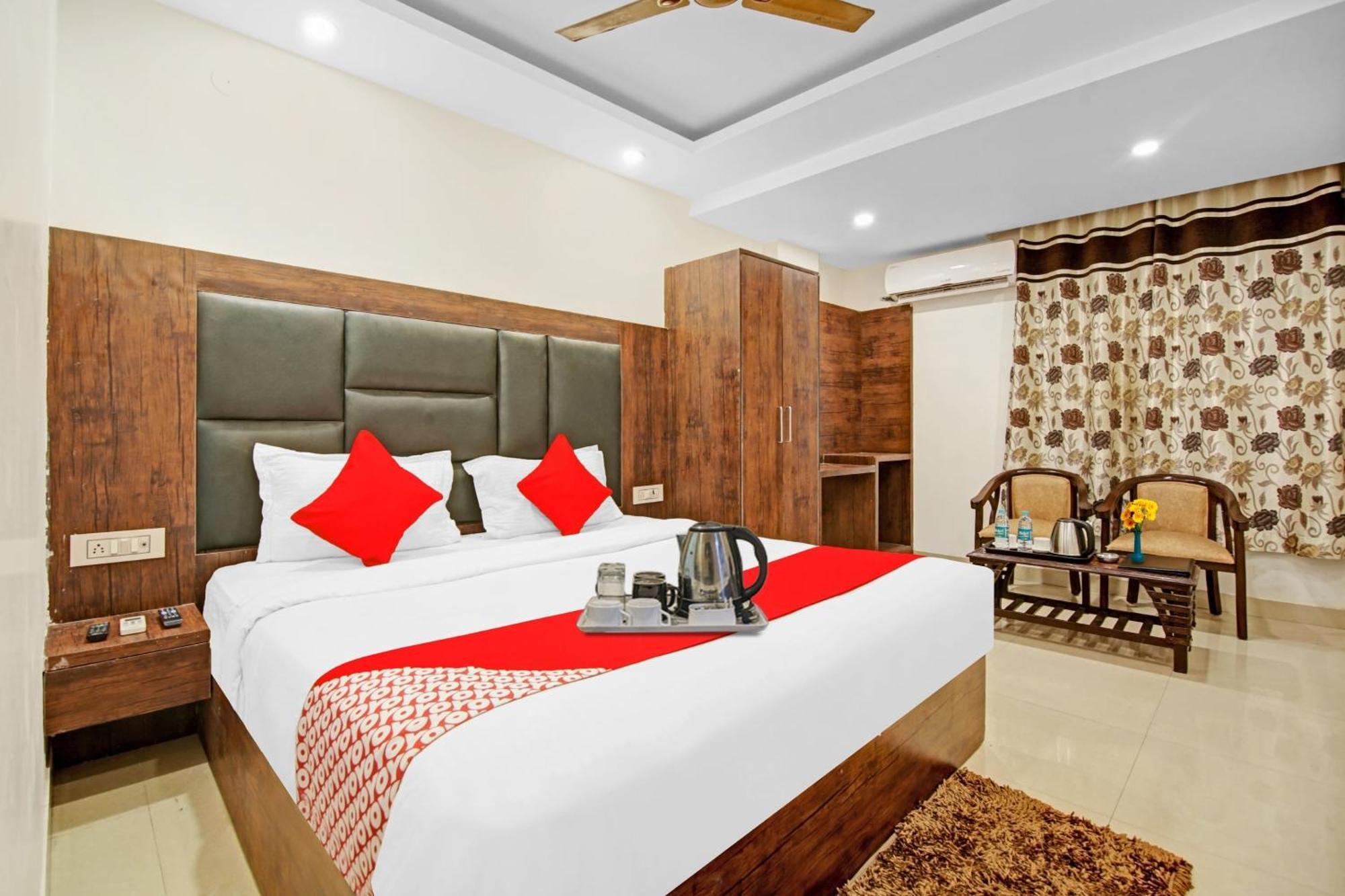 Hotel O Tez Plaza New Delhi Buitenkant foto