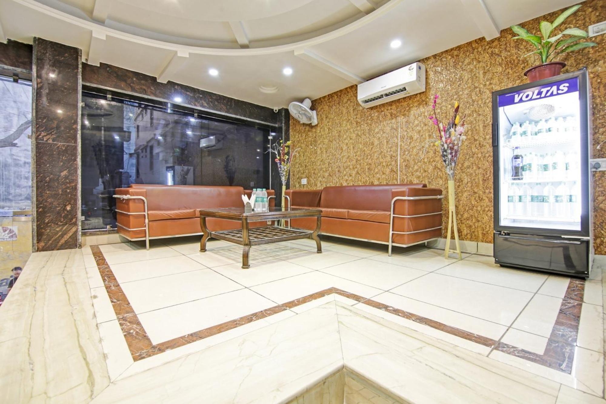 Hotel O Tez Plaza New Delhi Buitenkant foto